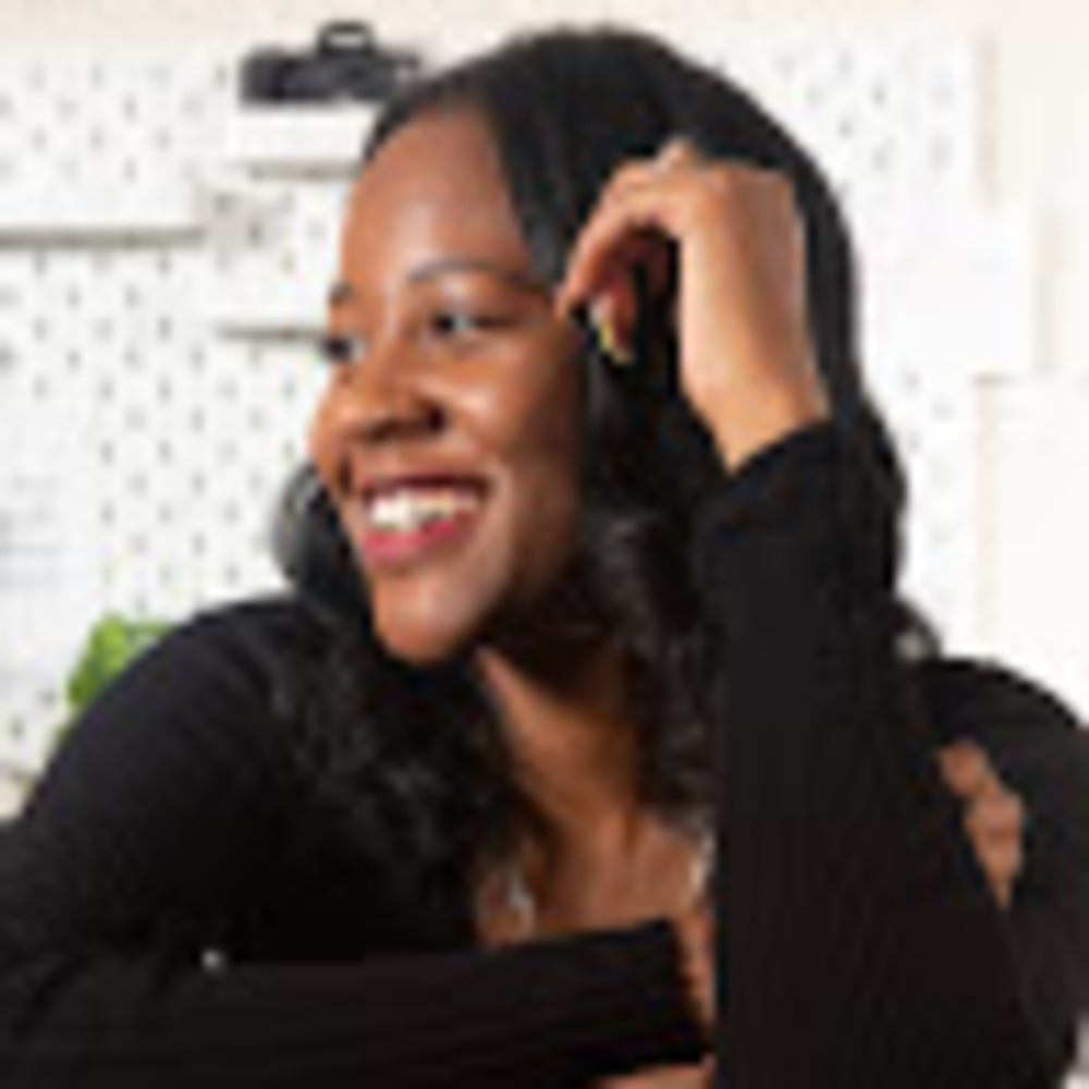 Meet your Posher, Stephanie porter